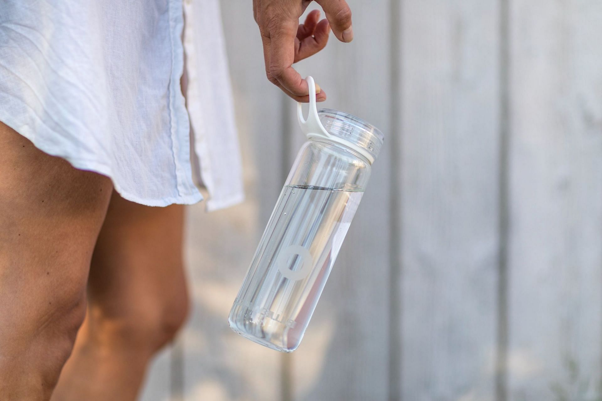 One of the most important tips for jet lag is to drink enough water (Image via Unsplash/ Bluewater Sweden)